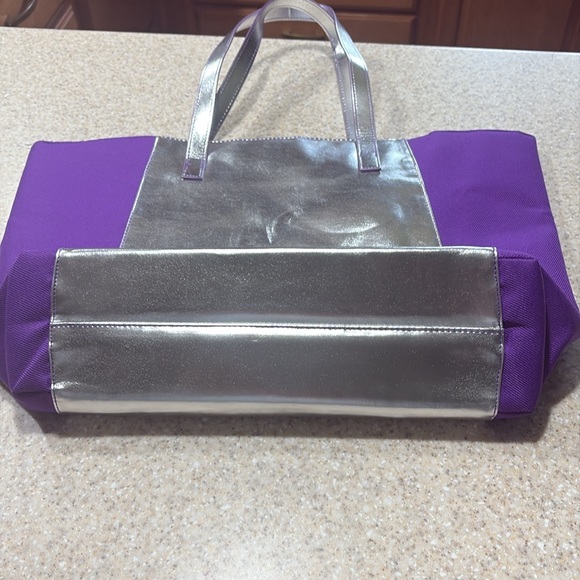 Clinique tote bag purple and silver - Picture 4 of 8